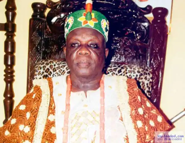 Gunmen abduct Lagos monarch, baby, two others